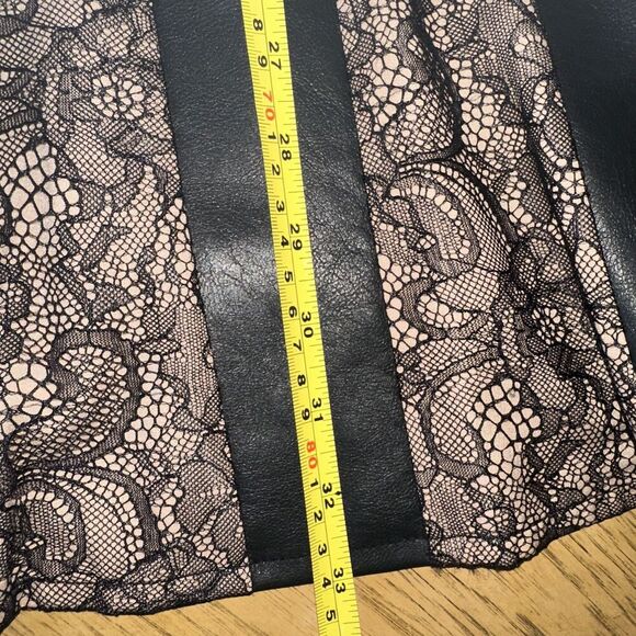 BcBG Woman’s Black Leather Lace Matrix Mini evening cosplay Dress Size 0 NWT - Picture 7 of 9